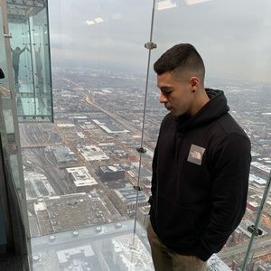 Meet your Posher, Mauricio